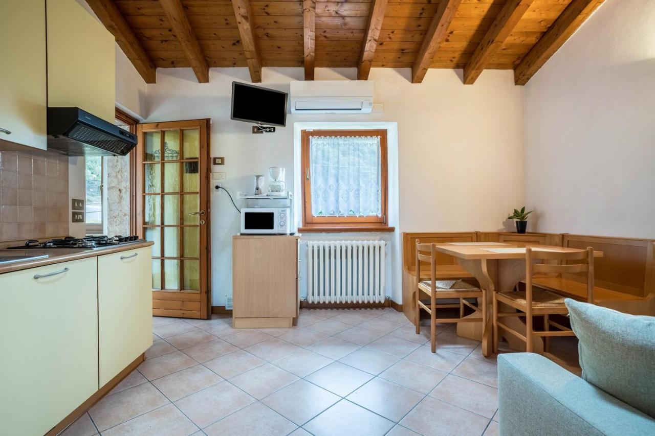 דירות מאלצ'סינה Casa Carlotta מראה חיצוני תמונה