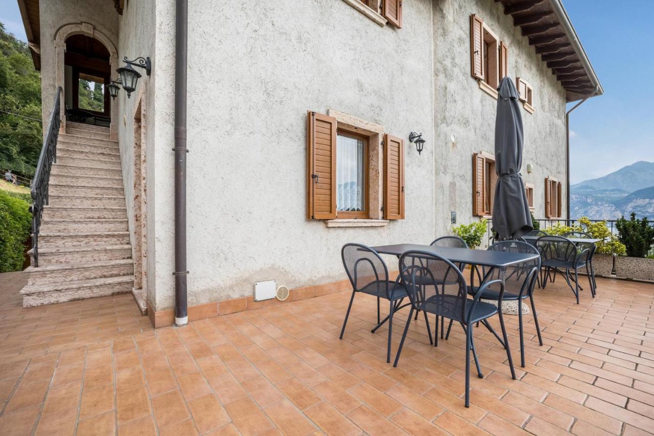 דירות מאלצ'סינה Casa Carlotta מראה חיצוני תמונה